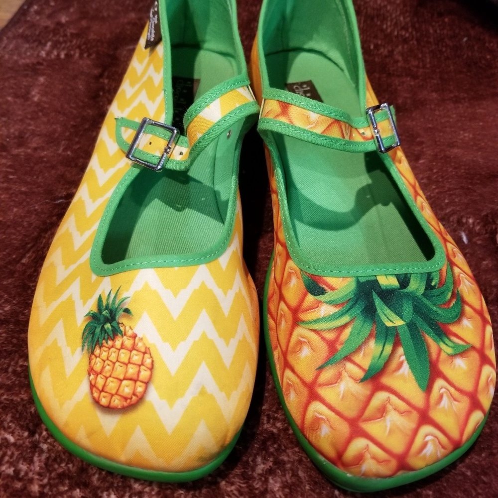 Hot chocolate designs Pineapple maryjanes